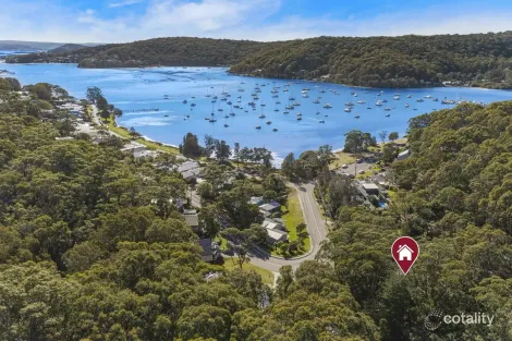 Property photo of 10 Heath Road Hardys Bay NSW 2257