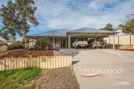 16 Wandeara Cres, Mundaring, WA 6073
