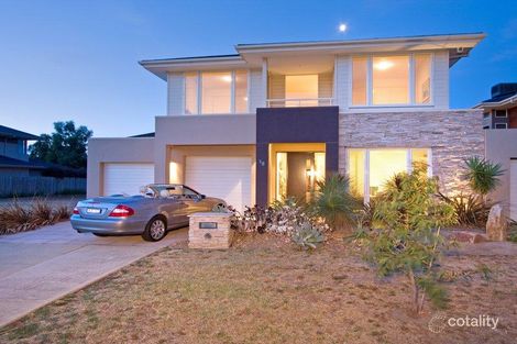 18 Okeefe Tce, Sandhurst, VIC 3977