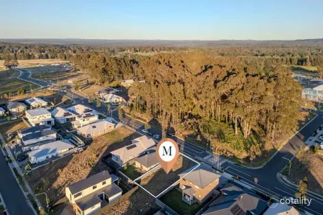 Property photo of 39 Lancaster Drive Badagarang NSW 2540