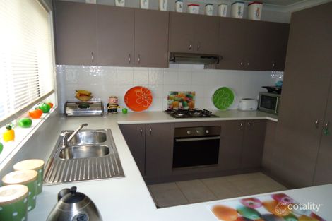 Property photo of 28 Lats Avenue Carrum Downs VIC 3201