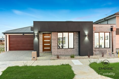 17 Frodo Cct, Clyde, VIC 3978