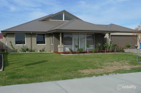 10 Hood Way, Castletown, WA 6450