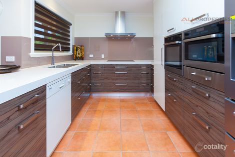 Property photo of 125 Ulinga Crescent Parkinson QLD 4115