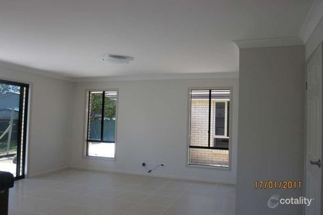 Property photo of 2/7 Willowie Crescent Eagleby QLD 4207