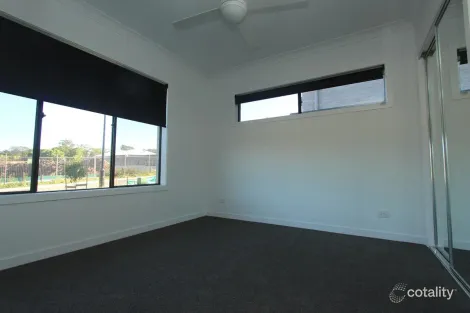 Property photo of 14 Pelion Street Bridgeman Downs QLD 4035