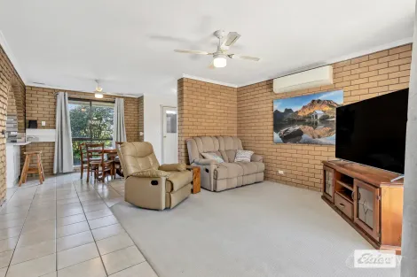 Property photo of 2/19 Maxwell Drive Wodonga VIC 3690