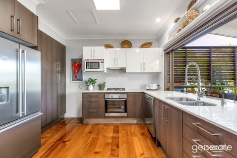 Property photo of 98 Oquinn Street Nudgee Beach QLD 4014