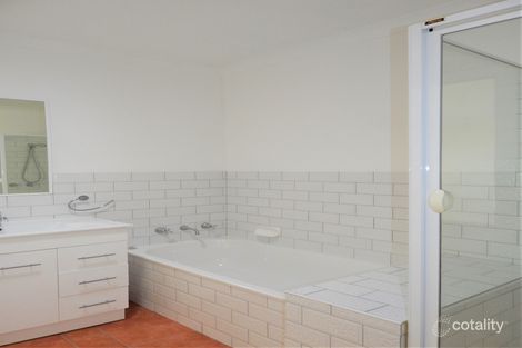 2/104 Miranda Rd, Reservoir, VIC 3073