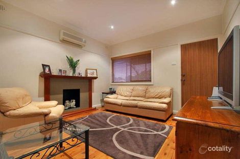 Property photo of 9 Grasmere Street Mount Saint Thomas NSW 2500