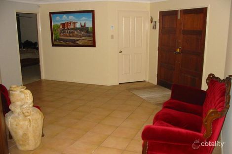 Property photo of 58 Blue Grass Crescent Eight Mile Plains QLD 4113