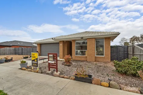 Property photo of 16 Kennelly Crescent Stratford VIC 3862