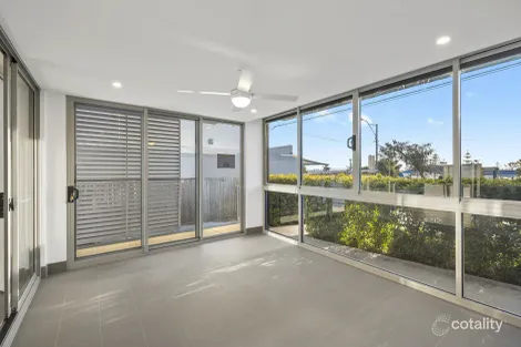 1/52 Oxley Ave, Woody Point, QLD 4019