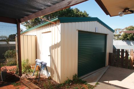 Property photo of 1 Glatz Crescent Loxton SA 5333