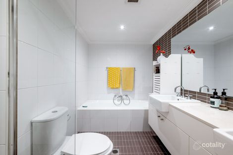 Property photo of 104/26 Parkside Crescent Campbelltown NSW 2560