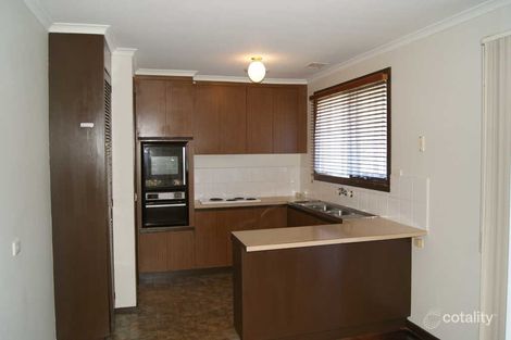 Property photo of 10 Silverton Drive Noble Park North VIC 3174