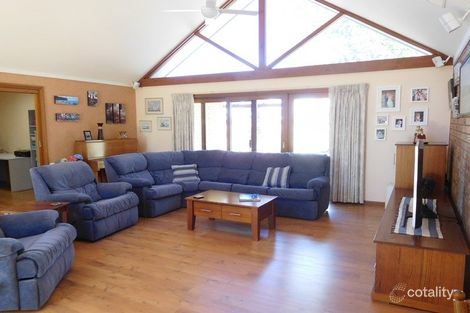 Property photo of 23 Park Avenue Grahamvale VIC 3631