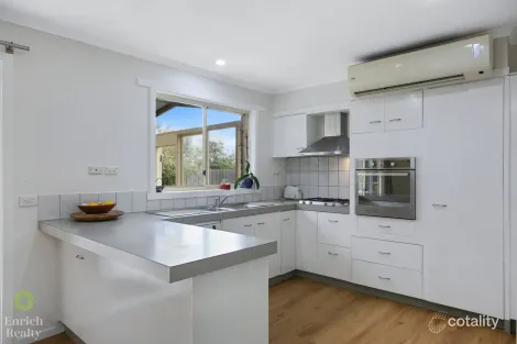 Property photo of 18 Edward Crescent Trafalgar VIC 3824