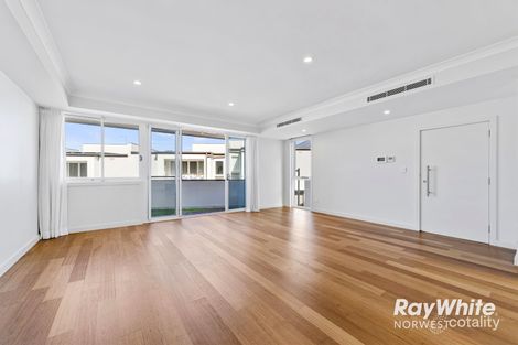 Property photo of 16 Chloe Circuit Norwest NSW 2153