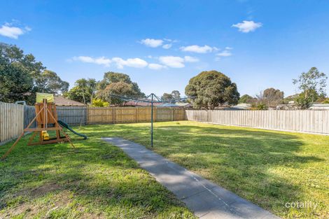 Property photo of 34 Sunbird Crescent Carrum Downs VIC 3201