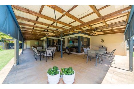 Property photo of 21 Dellwood Circuit Molendinar QLD 4214