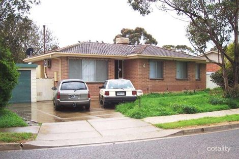 4 Bandiana Cres, Elizabeth North, SA 5113