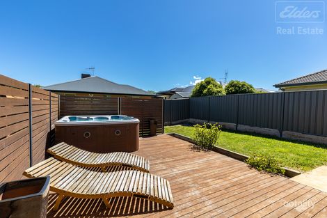Property photo of 17 Donoghoe Crescent Queanbeyan East NSW 2620