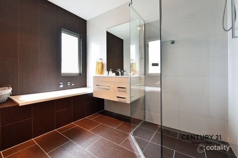 Property photo of 32 Nithsdle Street Cameron Park NSW 2285