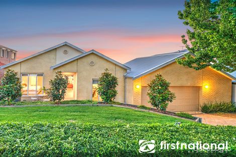 Property photo of 17 Fairholme Boulevard Berwick VIC 3806