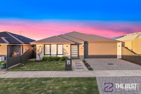 32 Hickman Dr, Piara Waters, WA 6112