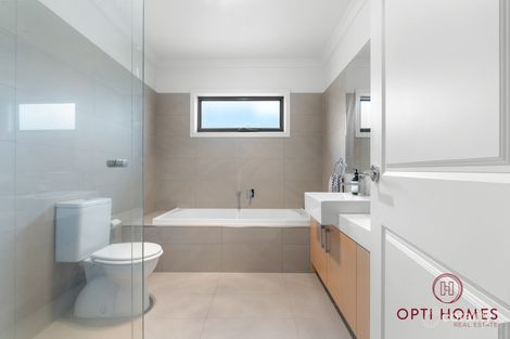 Property photo of 1/42 Bloomfield Avenue Maribyrnong VIC 3032