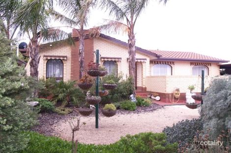 Property photo of 10 Holman Road Christie Downs SA 5164