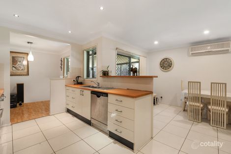 Property photo of 9 Quinn Place Prairiewood NSW 2176