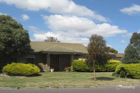 Property photo of 4 Whipbird Drive Carrum Downs VIC 3201