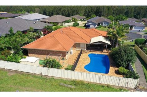 Property photo of 15 Bellevue Place Black Head NSW 2430