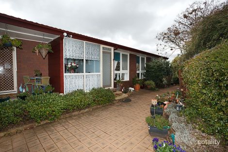 10 Pohlman St, Latham, ACT 2615