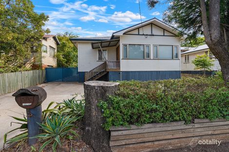 81 West St, Newtown, QLD 4350