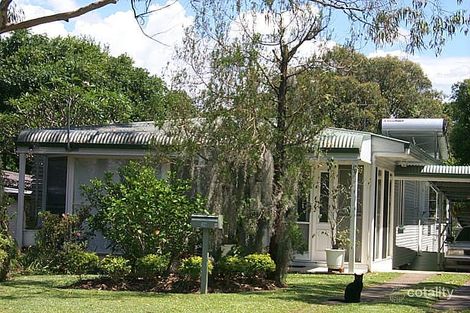 35 Henry St, Chapel Hill, QLD 4069