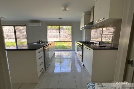 Property photo of 48 City Vista Circuit Cranbourne West VIC 3977