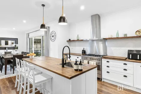 Property photo of 7 Grange View Kilmore VIC 3764