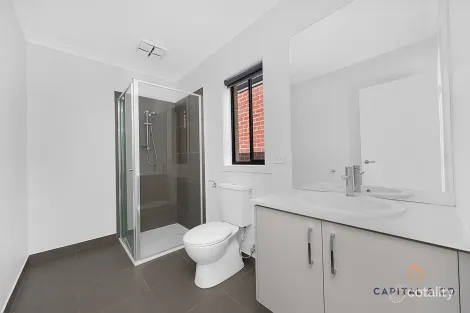 Property photo of 14 Hederwick Street Mickleham VIC 3064