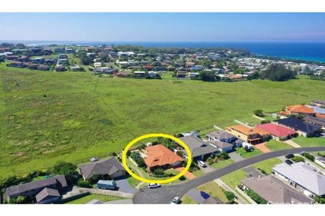 Property photo of 15 Bellevue Place Black Head NSW 2430