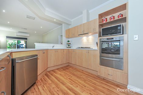Property photo of 16 Kiah Mews Canning Vale WA 6155