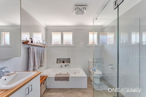 Property photo of 6 Brisbane Place Upper Burnie TAS 7320