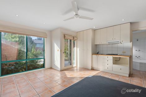 Property photo of 4/9 Beach Close Point Lonsdale VIC 3225