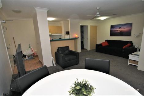Property photo of 23/20-26 Anne Avenue Broadbeach QLD 4218