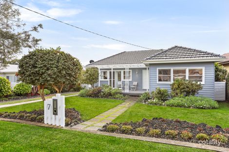 7 Gilmore Ave, Kirrawee, NSW 2232