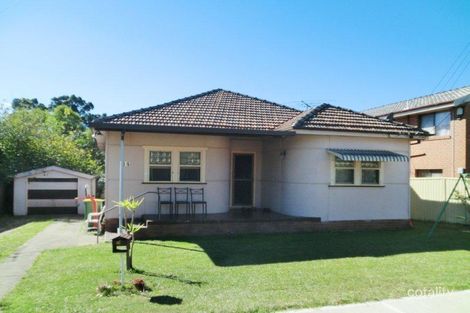 14 Chatsworth St, Fairfield, NSW 2165