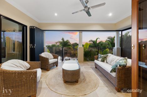 Property photo of 2338 Cressbrook Drive Hope Island QLD 4212