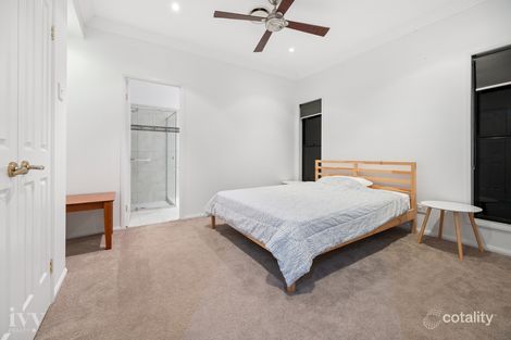 Property photo of 2338 Cressbrook Drive Hope Island QLD 4212